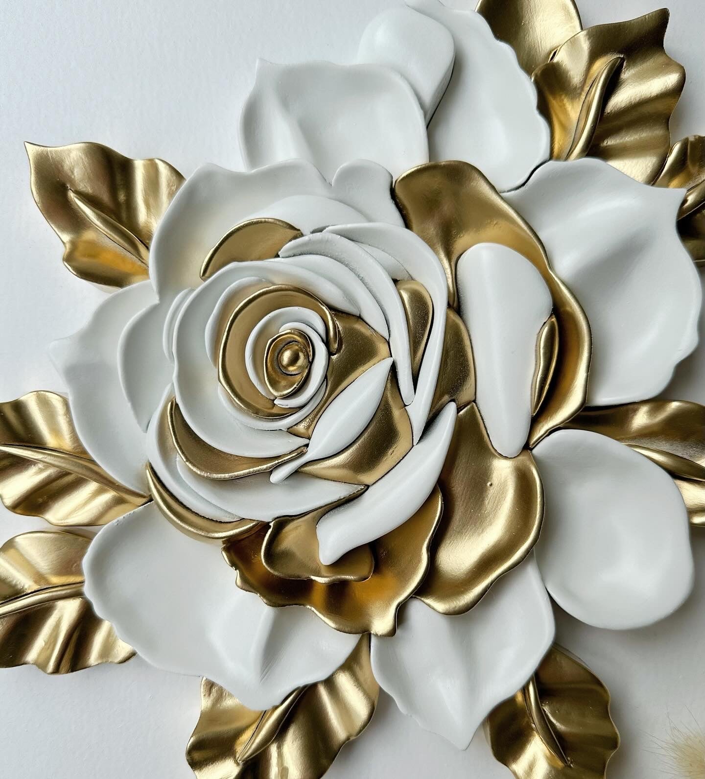 Auryn (single) Rose